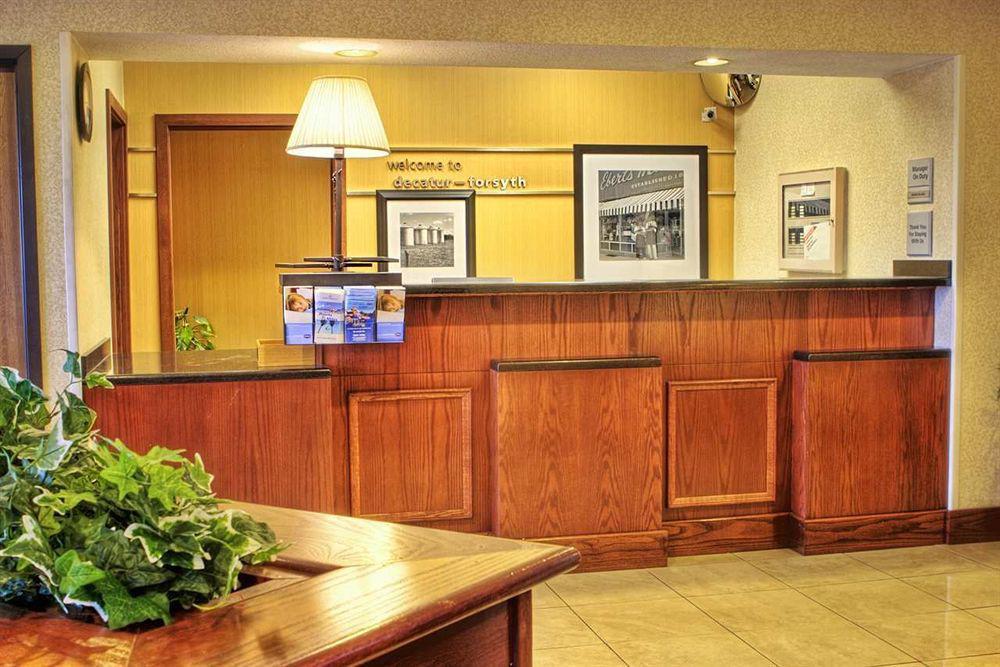 Surestay By Best Western Forsyth Decatur Intérieur photo