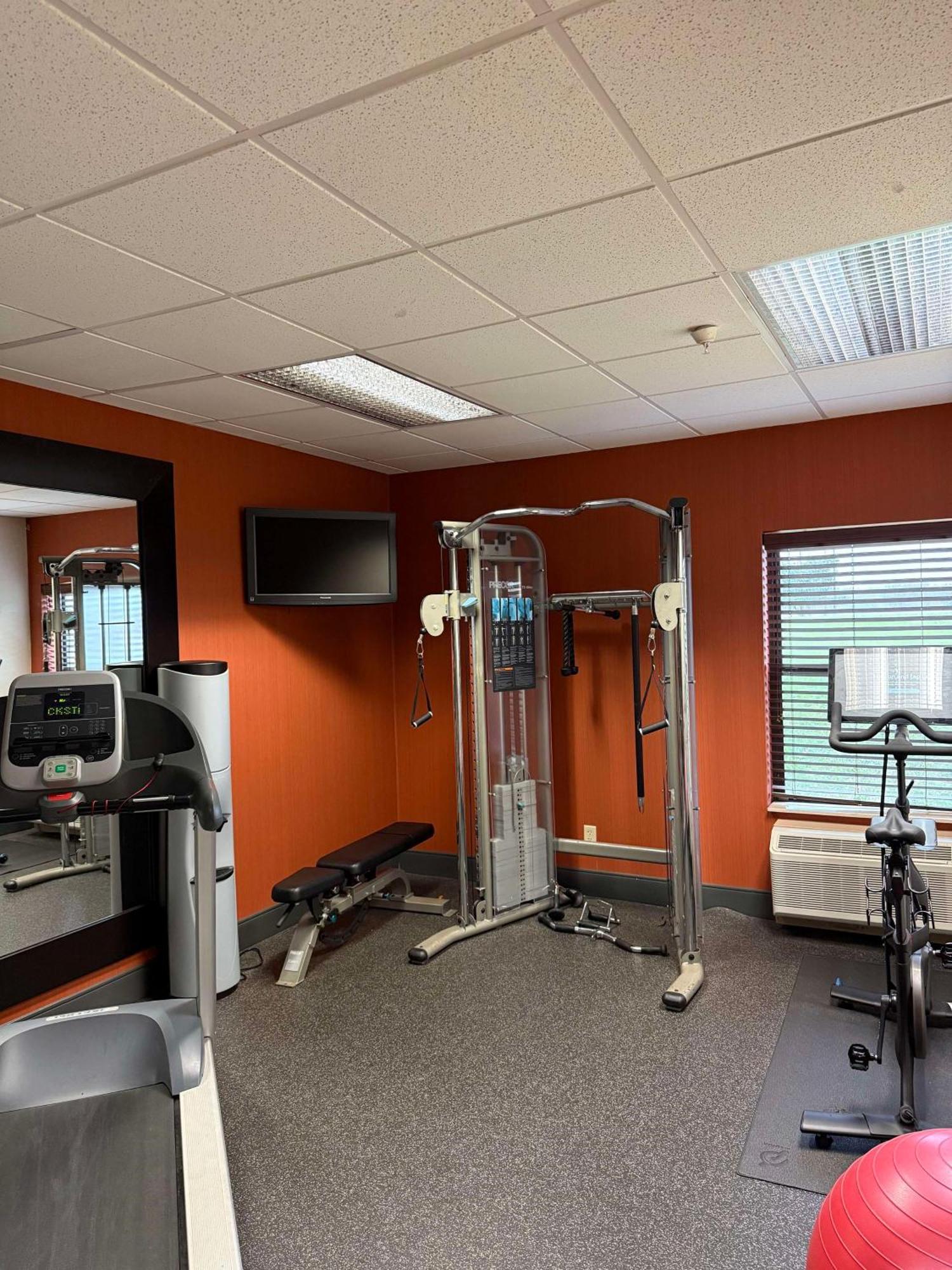 Surestay By Best Western Forsyth Decatur Extérieur photo