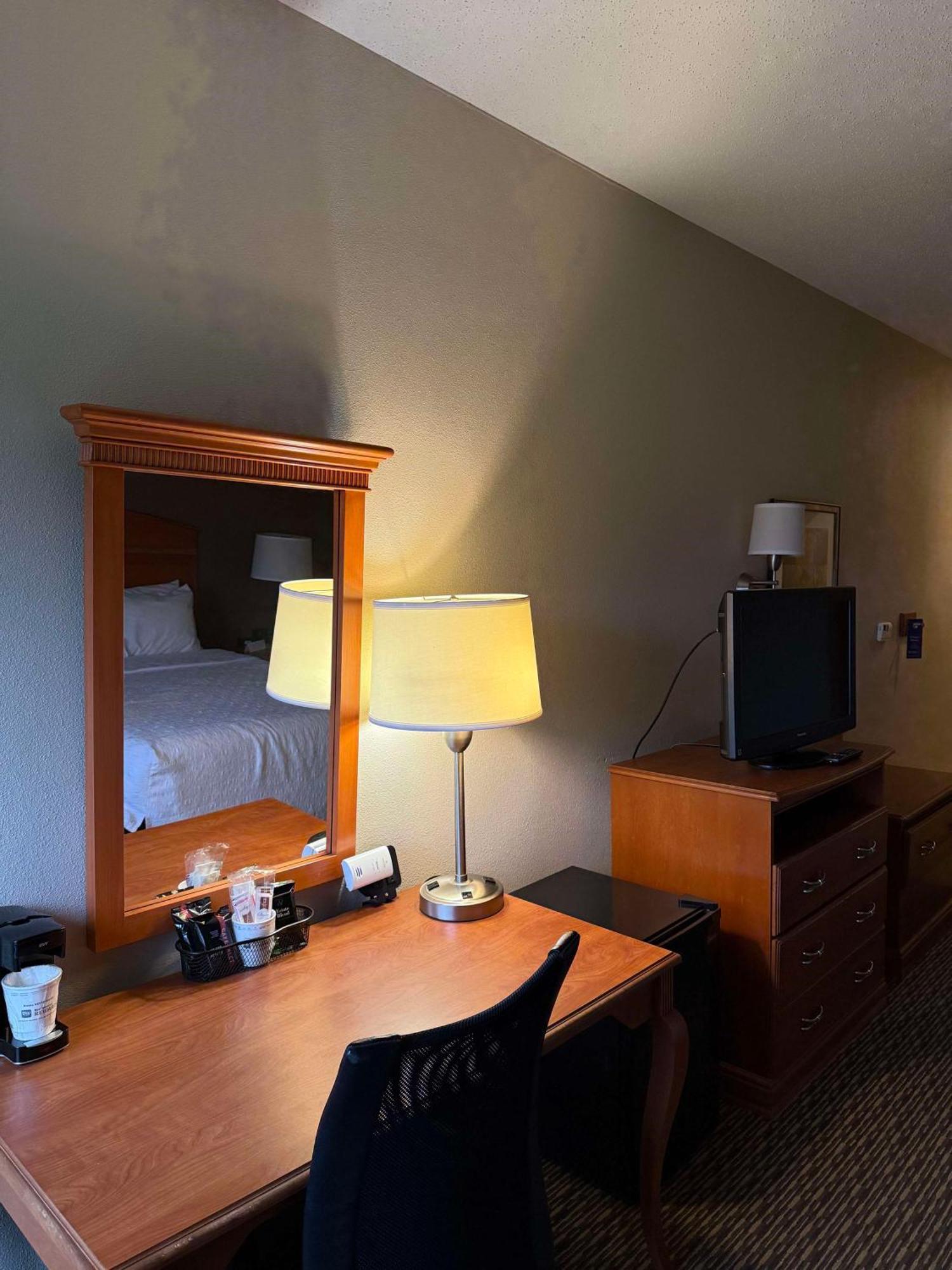 Surestay By Best Western Forsyth Decatur Extérieur photo
