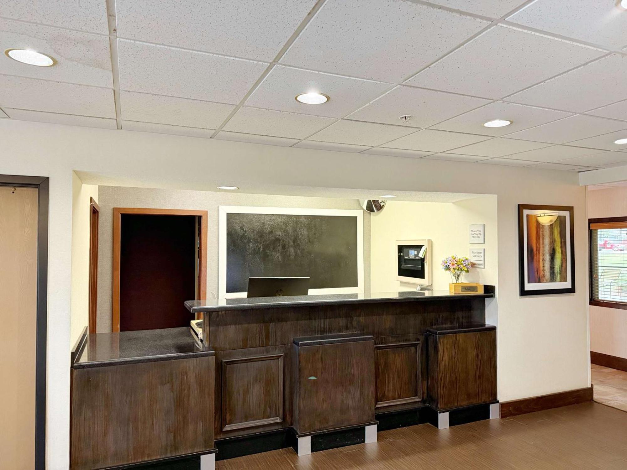 Surestay By Best Western Forsyth Decatur Extérieur photo