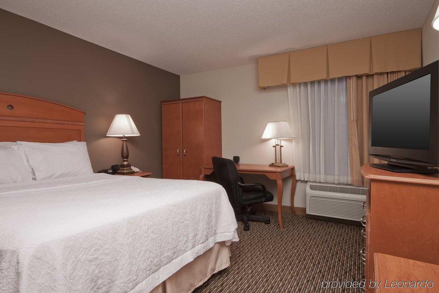 Surestay By Best Western Forsyth Decatur Extérieur photo